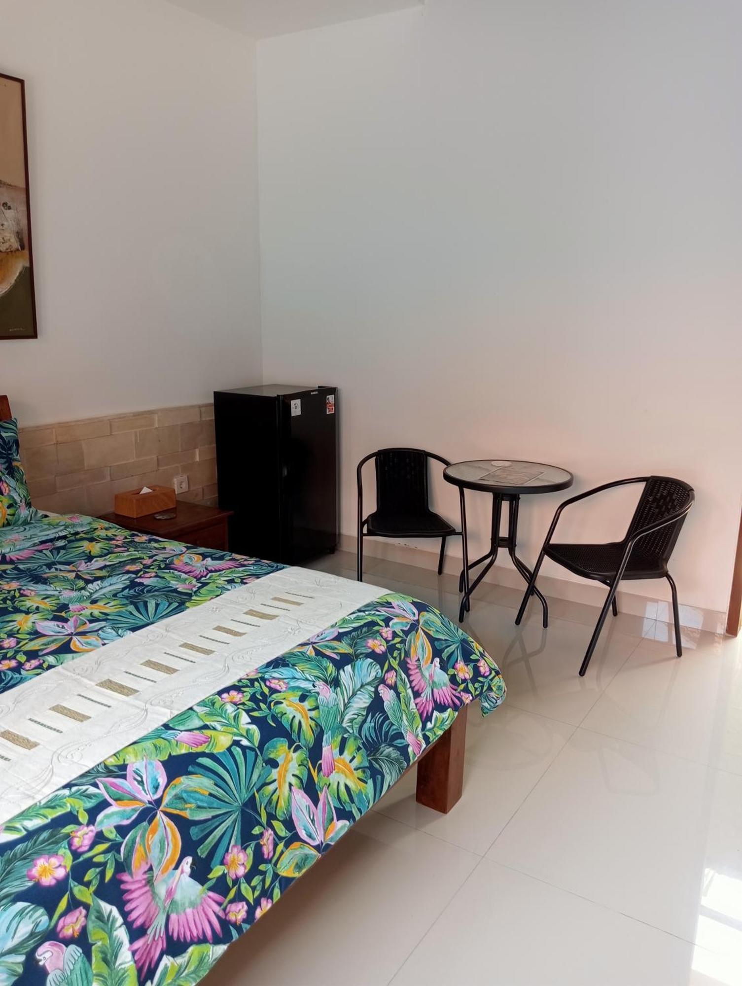 Pondok Indah Villa Ujung Exterior foto